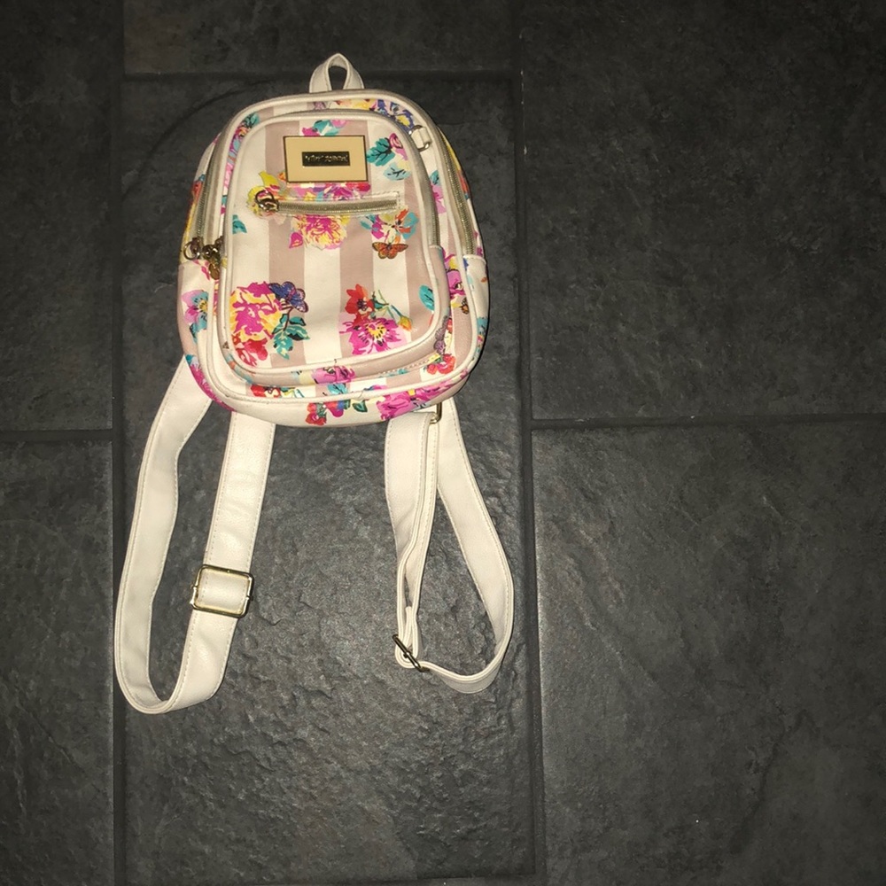 Floral white mini betsey Johnson back pack